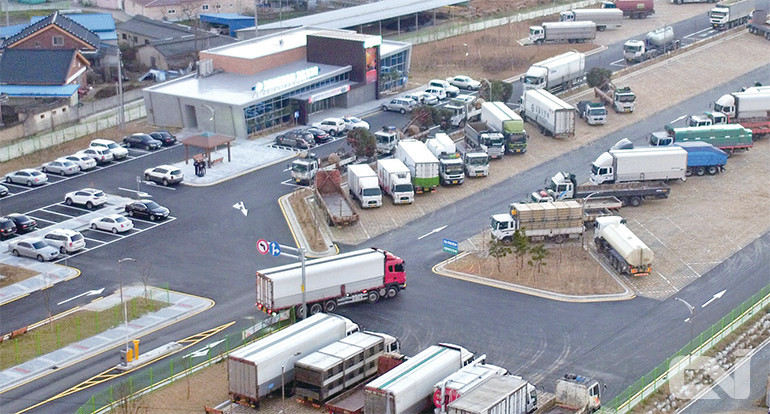 멀고 턱없이 부족한 화물차 차고지