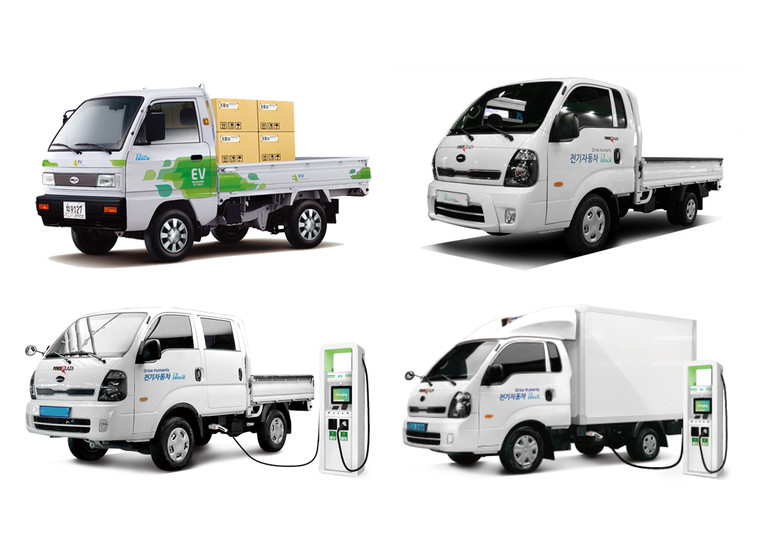 파워프라자는 국내 최초로 경소형급 전기트럭 4종 라인업을 갖췄다. 좌측 상단부터 시계방향으로 라보ev 피스, 봉고3ev 피스, 피스 냉동탑차, 봉고3ev 피스 더블캡.