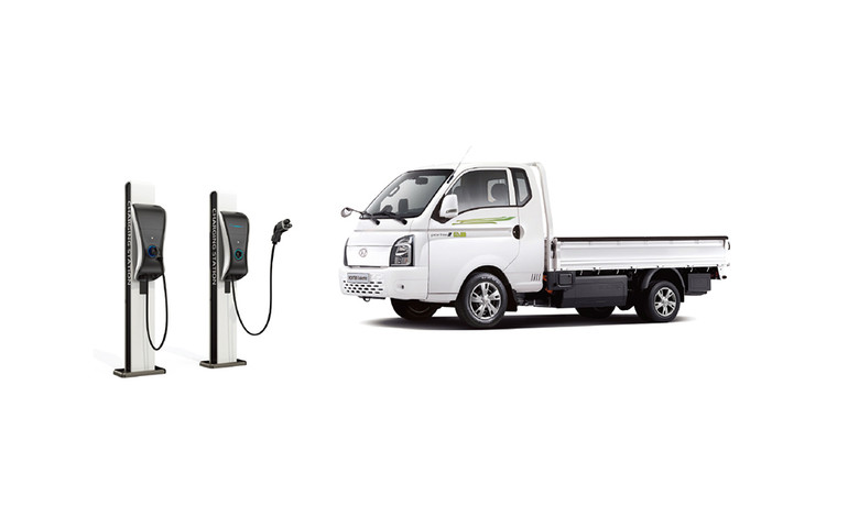 올해 1톤 전기트럭 보조금은 최대 1,400만 원으로 전년 대비 소폭 감소하며 차량 성능에 따라 차등 지급된다. 