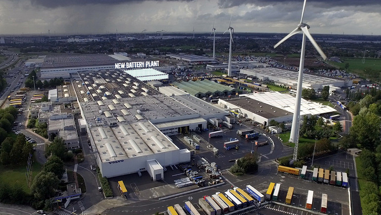 볼보트럭이 벨기에 겐트 공장에 배터리팩 조립 시설을 구축했다. 이곳에서 대형 전기트럭에 탑재되는 배터리팩을 생산한다.