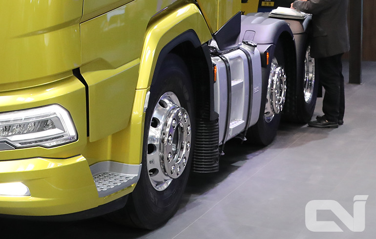 다프 'XF'에 장착된 굿이어의 '퓨얼맥스(FUELMAX)'의 모습.