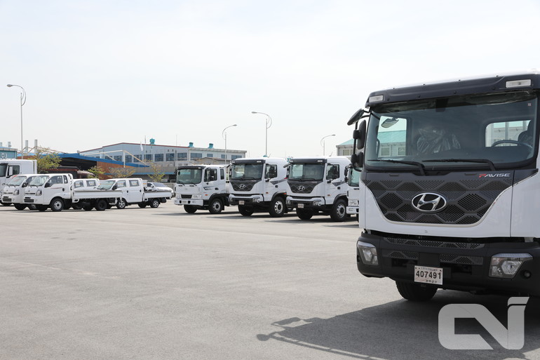 올해 3분기 기준 국산 모델의 경우 전년 동기(6,066대) 대비 13.4% 증가한 반면, 수입산 모델은 전년 동기와 동일한 실적을 기록했다.