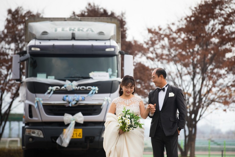 타타대우 인생트럭 온라인 사진 공모전에서 대상을 수상한 정지봉 고객.