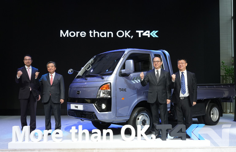 중국의 BYD(비야디)가 6일 국내 최초 1톤 전기트럭 '티포케이(T4K)' 공개와 함께 본격적인 판매에 돌입한다. 