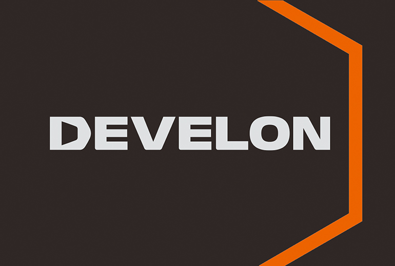 HD현대인프라코어가 차량용 엔진 신규 브랜드 ‘DEVELON(디벨론)’을 출시, 오는 2025년 양산 계획을 밝혔다.