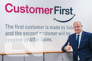 만트럭버스코리아의 새로운 수장 피터 안데르손 사장의 모습.  