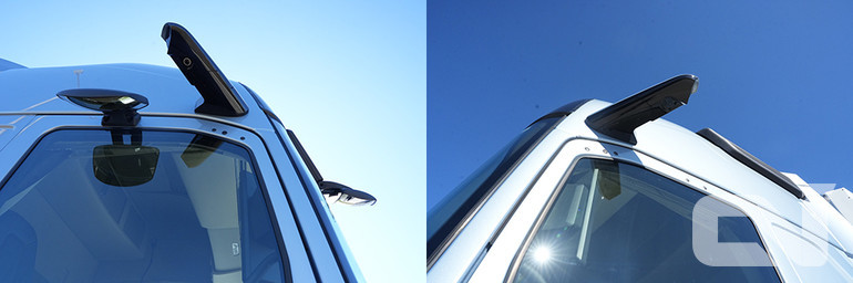 사이드 미러를 대체한 카메라 모니터링 시스템(CMS)