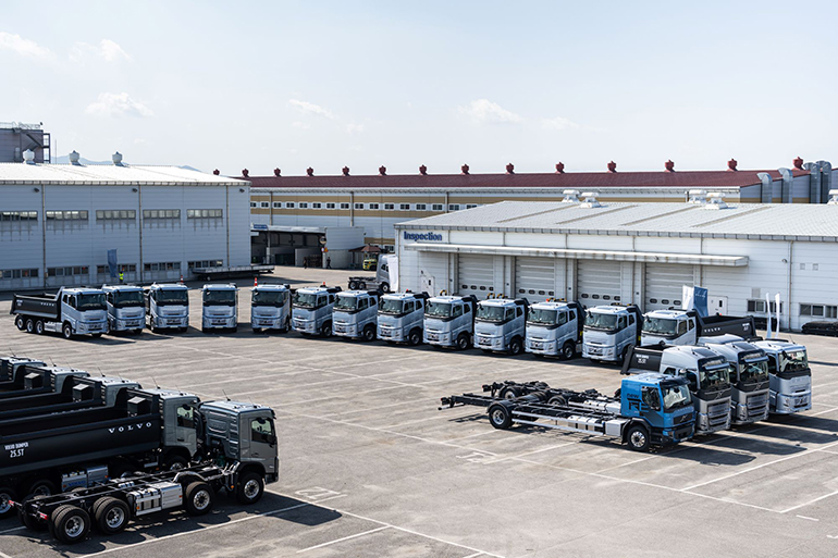 경기 평택 소재의 볼보트럭 출고센터 전경