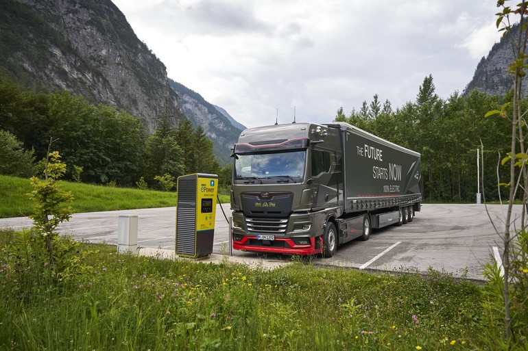 MAN eTGX 대형 전기 트럭