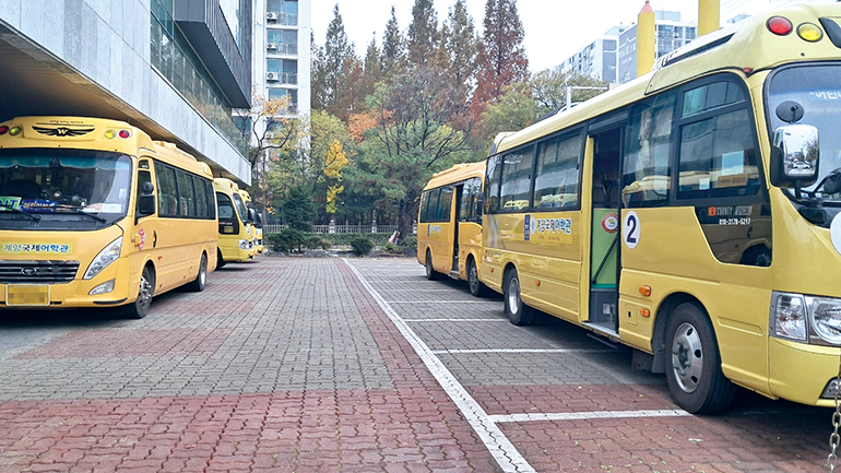 미소관광은 2013년 앨리슨의 T1000 xFE™ 전자동 변속기가 장착된 현대 카운티 오토차량을 처음으로 구매한 이래 지난 10년 동안 총 35대의 카운티 오토매틱 차량을 구매했다. 