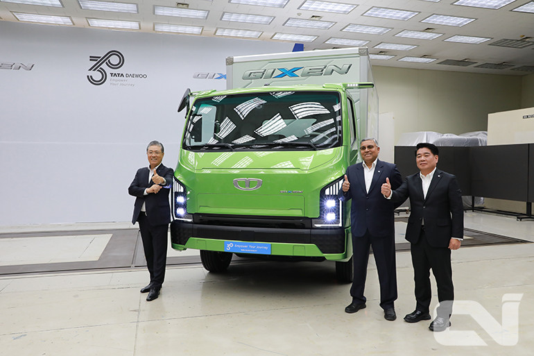 타타대우모빌리티 준중형 전기트럭 ‘기쎈’의 공개 모습. 현재 두 차종은 정부의 보조금 지원 대상에서 외면당하고 있다.