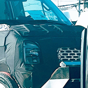 디자인이 확정되지 않은 '테스트뮬(Test Mule)' 차량