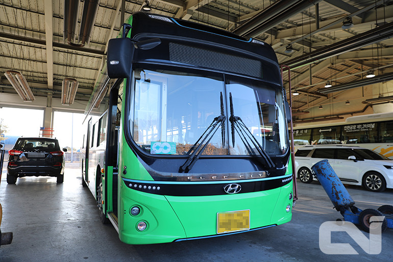 현대자동차의 수소버스 '일렉시티 FCEV'