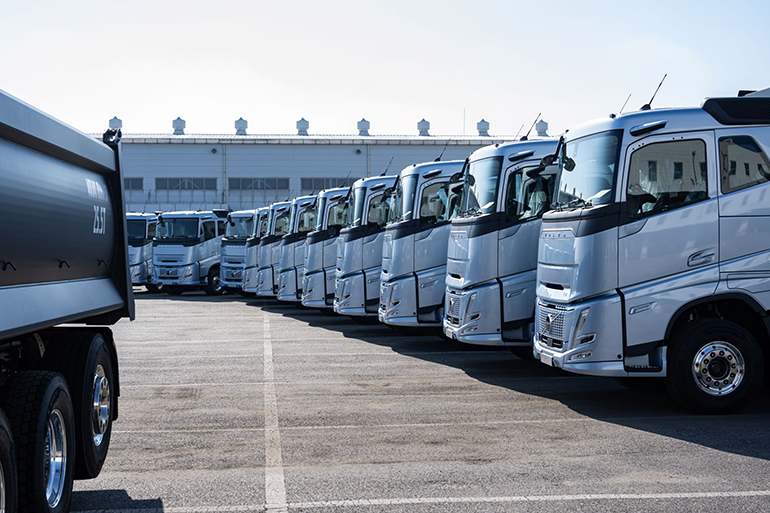 국내에 유로6E 기준을 가장 먼저 도입한 볼보트럭의 차량 라인업