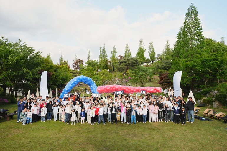 볼보트럭코리아가 5월 3일에서 4일 이틀간 충남 세종 다온 숲 힐링캠프에서 볼보 패밀리 데이를 개최했다. (사진 : 볼보트럭코리아)
