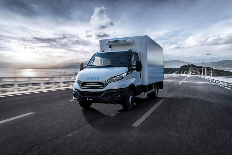 이베코코리아가 개선된 이베코 데일리 냉장/냉동 차량을 선보였다. (사진 : 이베코코리아)