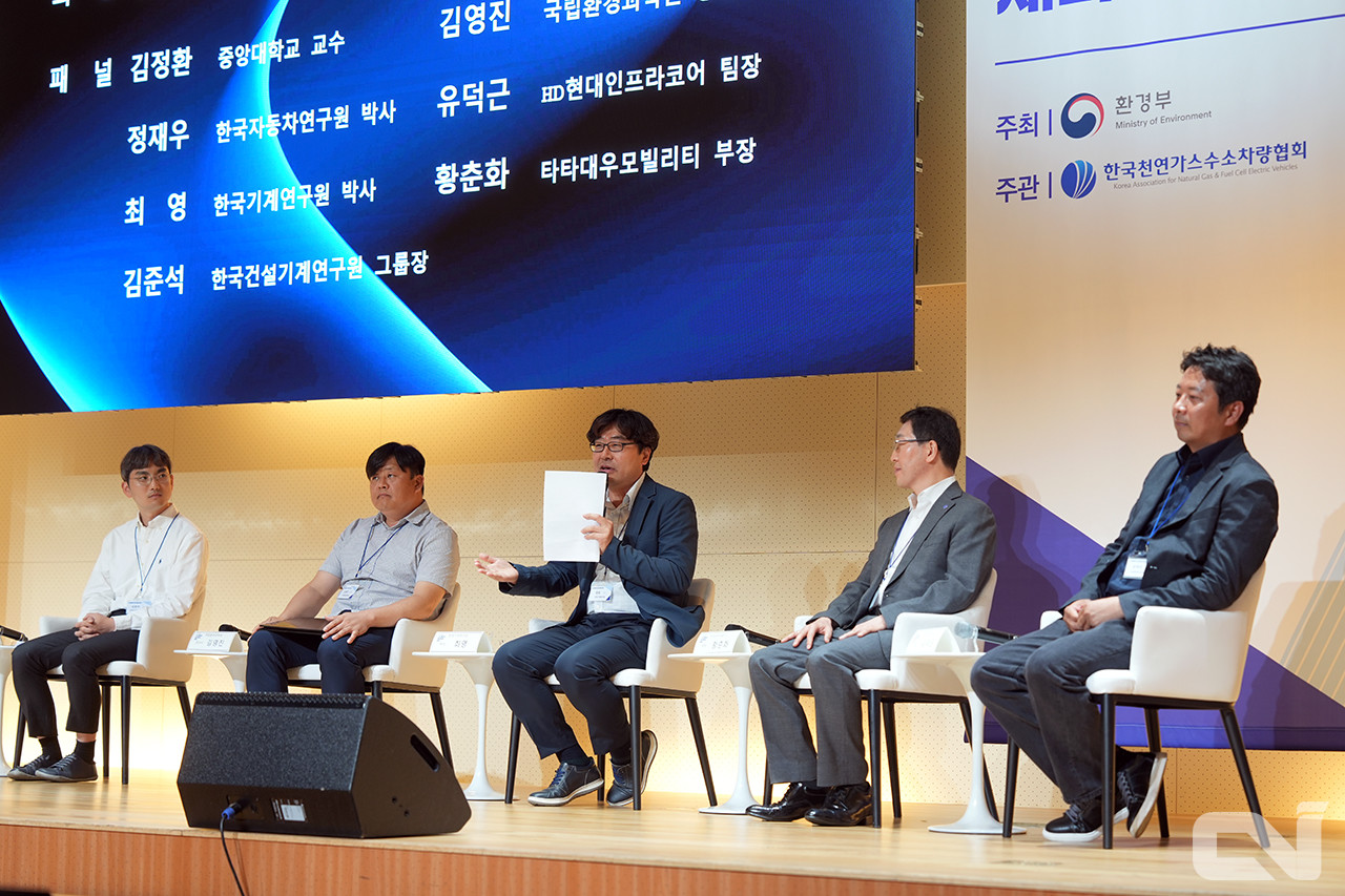 최 영 한국기계연구원 박사는 국내 수소엔진 기술의 발전을 위해 정부 차원의 지원이 필수적이라고 강조했다.