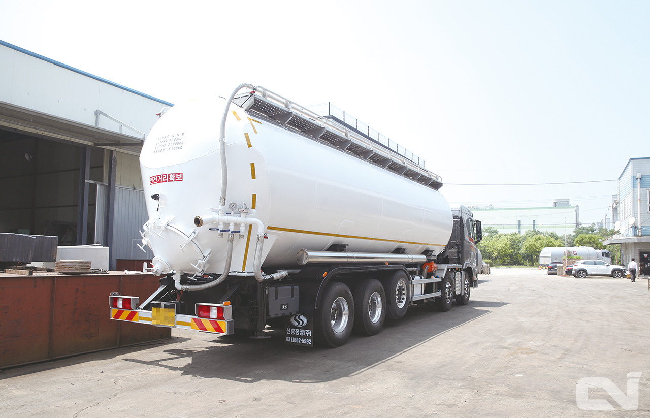 탱크 트레일러는 지속적인 투자 확대로 인한 기대감으로 판매량이 증가했다.