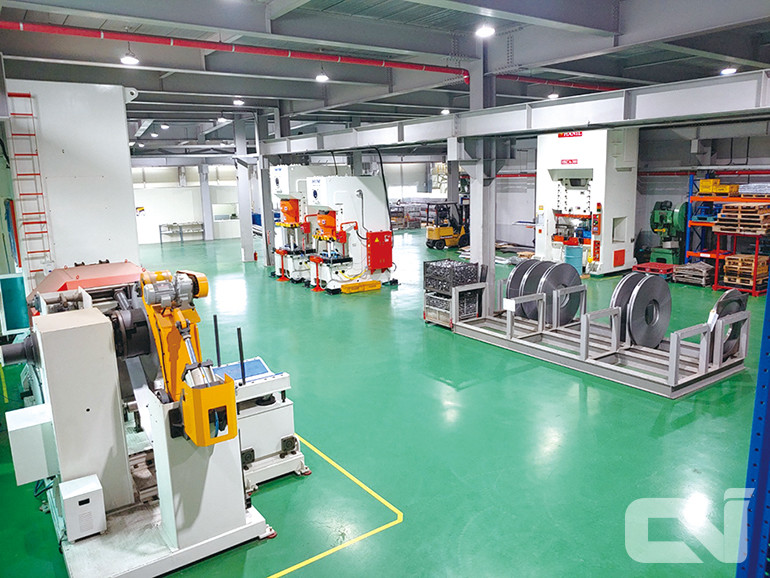 금형프레스 설비