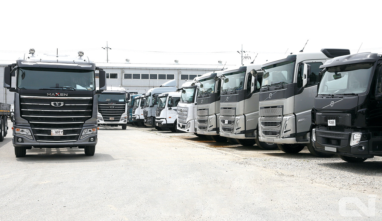 올해 상반기 준중형급 이상 트럭 시장은 25톤 덤프를 제외하면 대부분 큰 폭으로 감소했다.