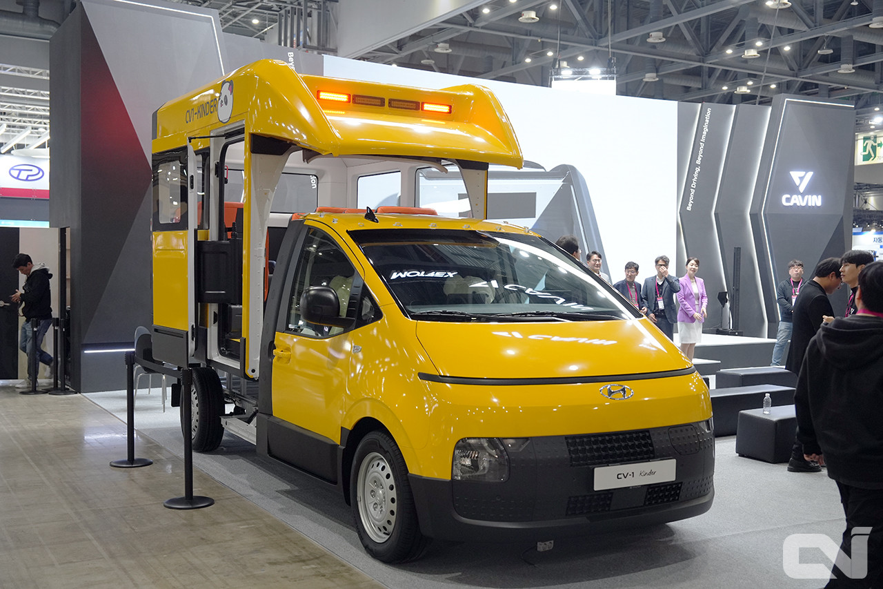 2025 서울모빌리티쇼에 출품된 모토렉스의 'CV1 킨더'