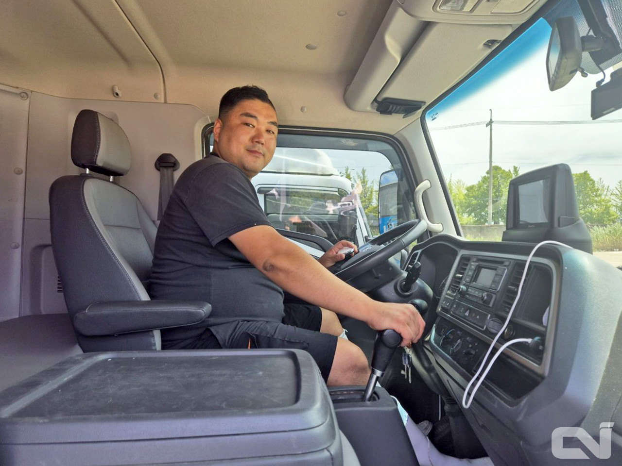 김정현 전어수산 사무장은 “직원들이 편하게 운전할 수 있도록 지원하기 위해 오토매틱 활어차를 도입했다.”고 말했다.