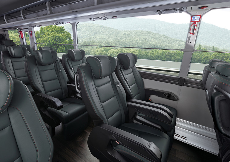 유니버스 수소버스 및 디젤ㆍCNG 사양(프라임 EX 이상)에 장착되는 신형 우등 시트의 모습.