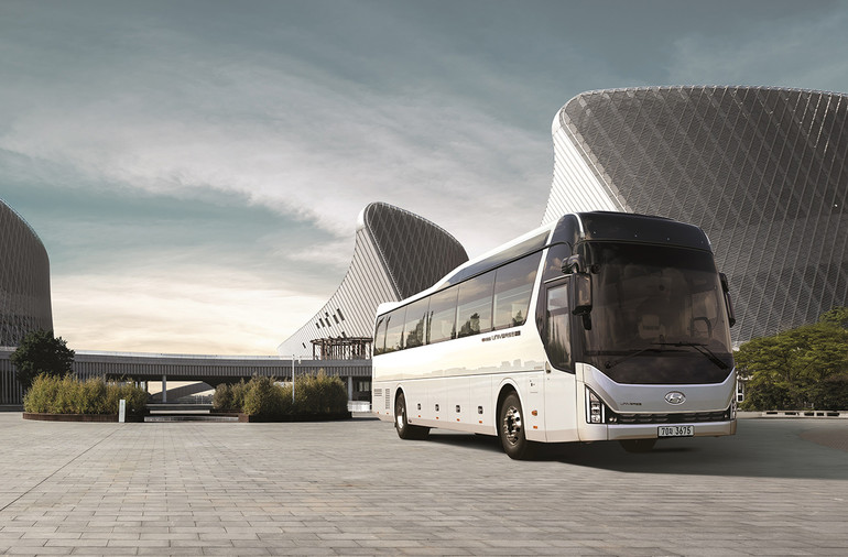 연식 변경된 '2026년형 유니버스'는 선택 품목이었던 일부 옵션을 기본화해 상품성을 강화했다.