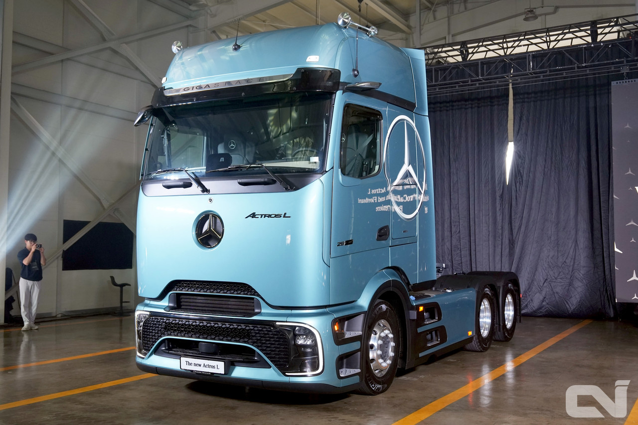 공기 역학을 고려해 새롭게 추가된 에어로파츠를 통해 공기 흐름을 최적화함으로써, 효율성을 극대화했다. 