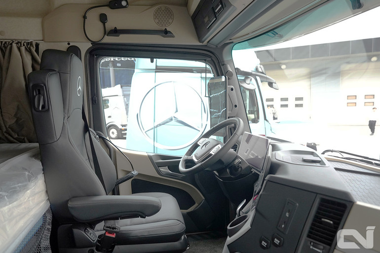 더 뉴 악트로스 L 프로캐빈은 ▲스트림(Stream) ▲빅(Big) ▲기가 스페이스(Giga Space) 3가지 사양으로 제공된다. 