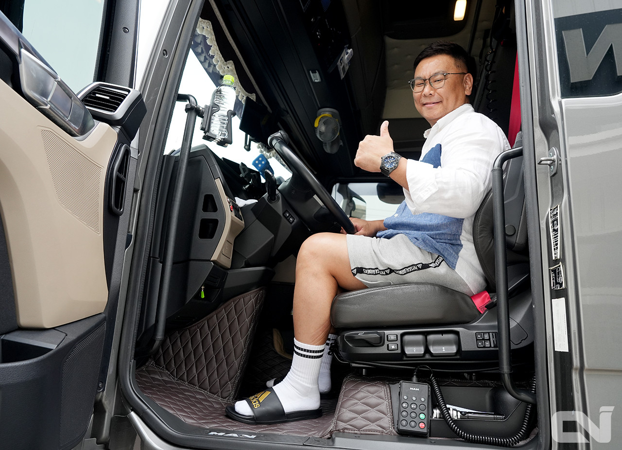 에어컨 관련 문제를 겪은 김사장은 만트럭 본사의 적극적인 대처를 통해 만트럭 서비스에 대한 더 큰 신뢰를 받았다고 설명했다,