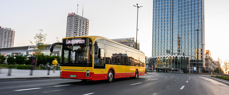 유럽 현지에서 운행중인 중국의 '유통' 전기버스. 