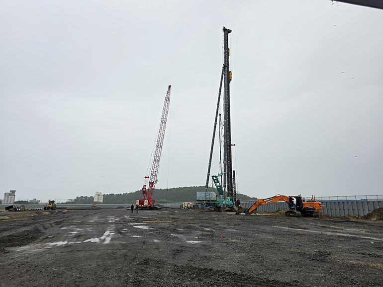 착공에 들어간 디앨㈜  ‘군산공장’.