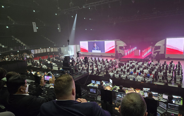 일본 요코하마 '피아 아레나 엠엠(PIA ARENA MM)'에서 ‘아이원 그랑프리’가 개최됐다.