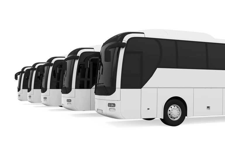 지난달 준중형급 이상 버스 시장 판매(신차 신규등록 기준)는 998대로, 전년 동월(1,329대) 대비 24.9%. 전월(1,125대)보다는 11.3% 감소한 것으로 나타났다.