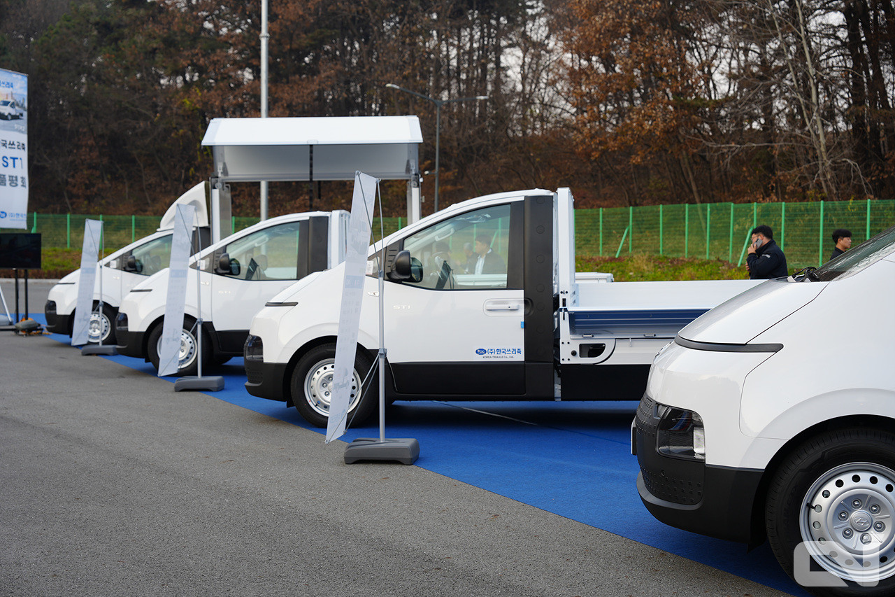 한국쓰리축은 ST1 특장차를 시작으로 다양한 친환경 상용차 라인업을 확대할 계획이다.